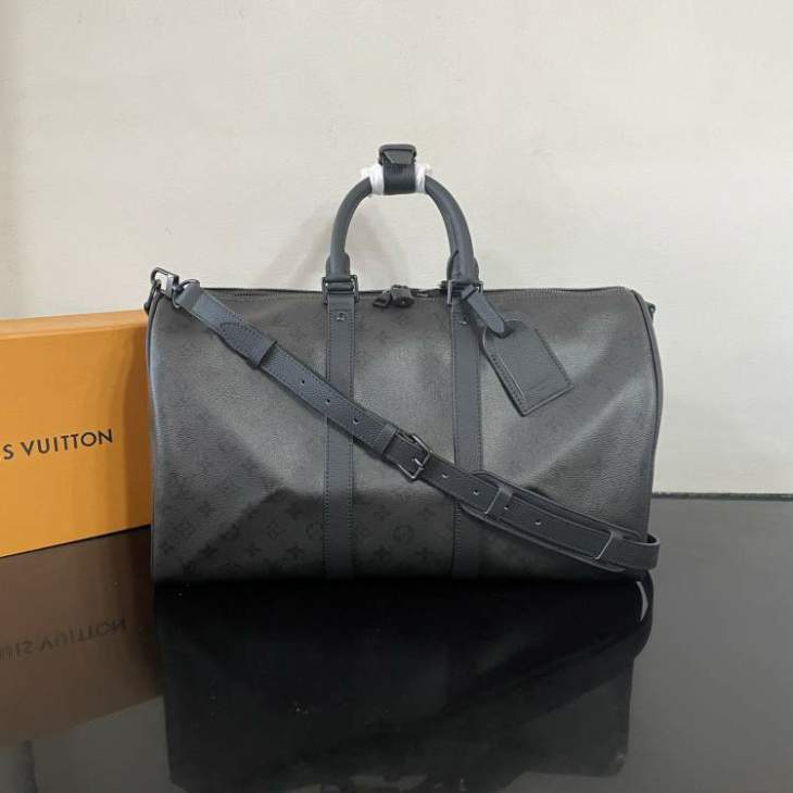 Picture of Louis Vuitton Mens Bags _SKUfw221094093fw
